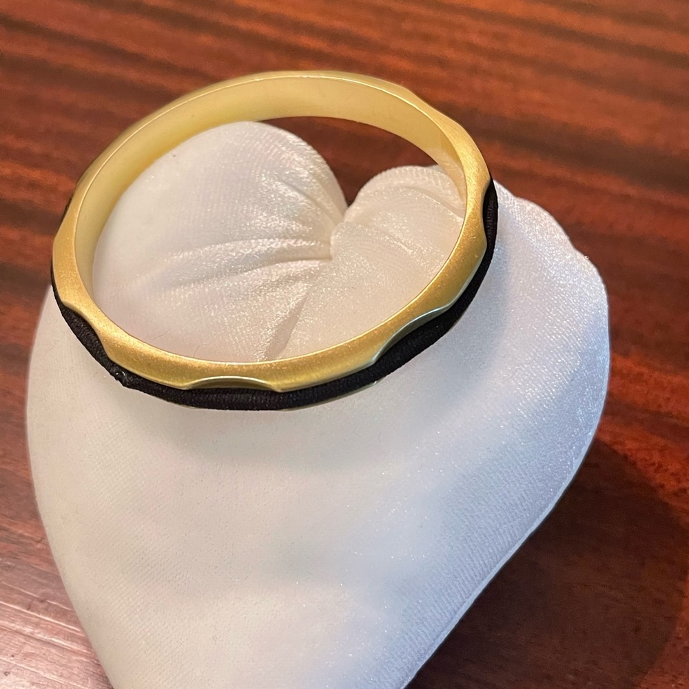 Maria Shireen Gold Bangle with Hair Tie Brushed Gold